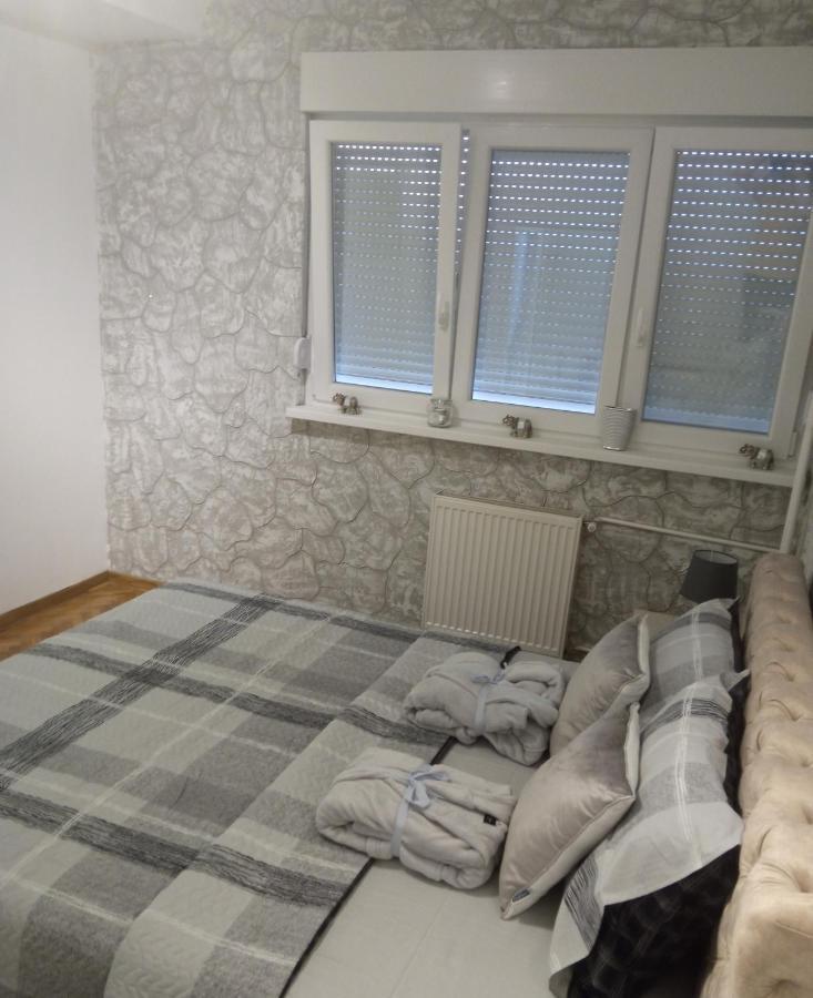 Vemiur Apartment Cacak Ngoại thất bức ảnh
