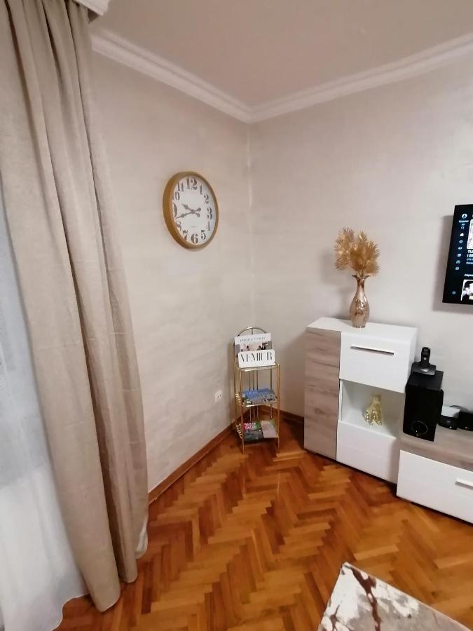 Vemiur Apartment Cacak Ngoại thất bức ảnh