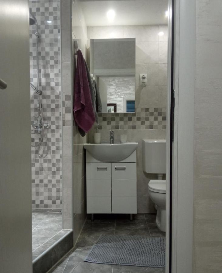 Vemiur Apartment Cacak Ngoại thất bức ảnh