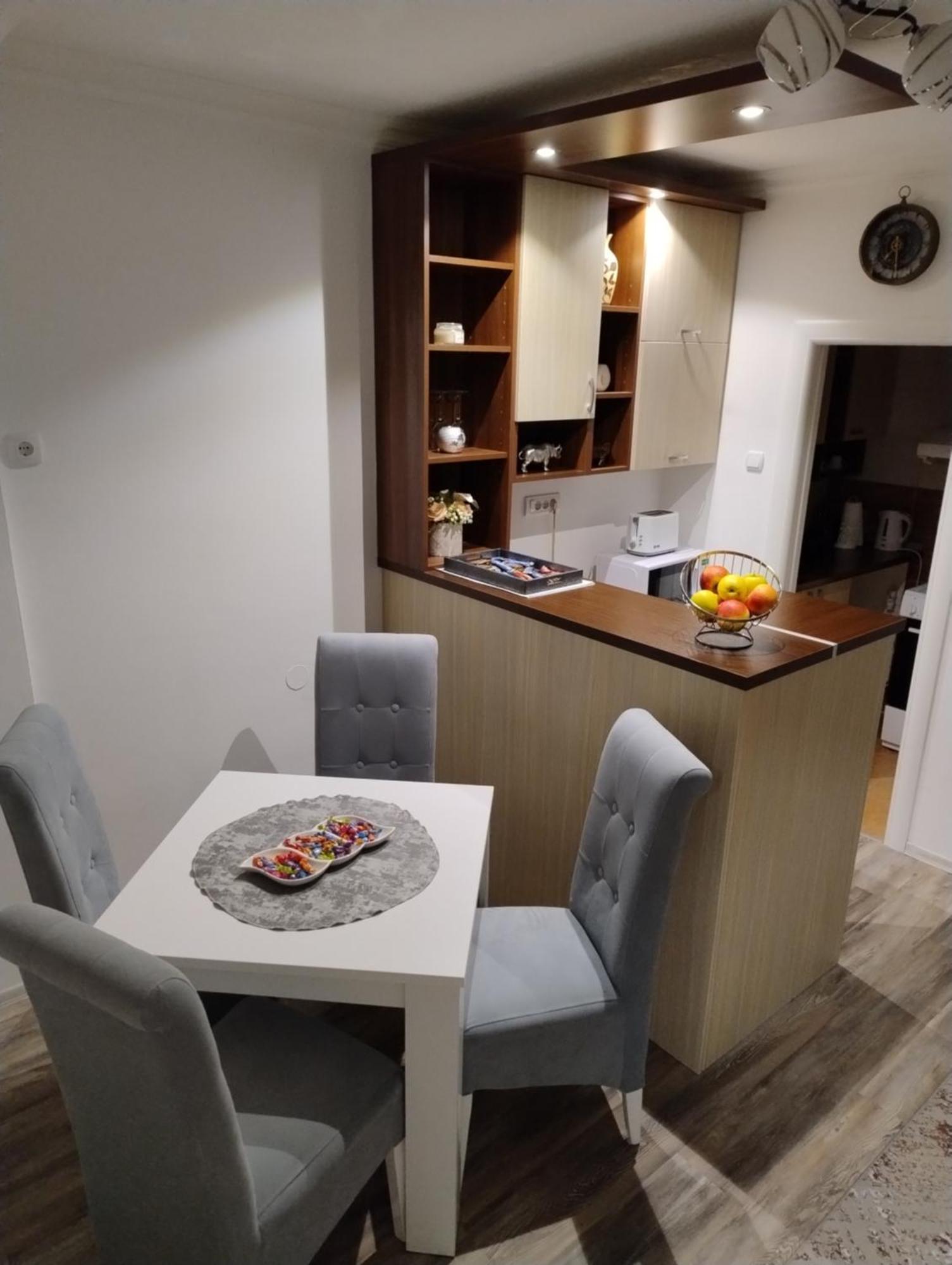 Vemiur Apartment Cacak Ngoại thất bức ảnh